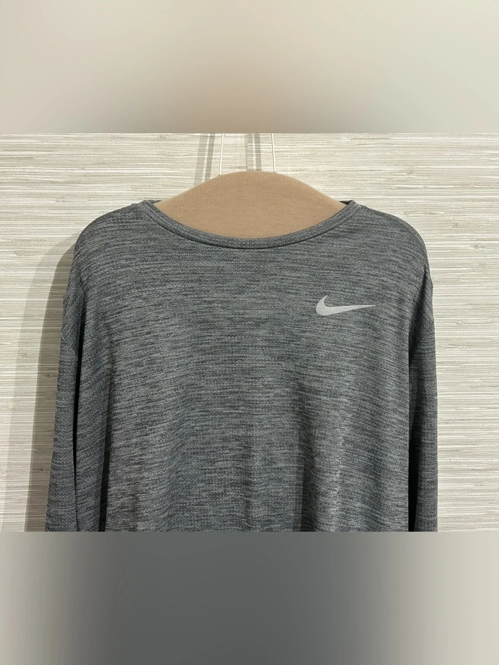 Nike Dri-FIT Running Long Sleeve Shirt Men’s XL Heather Gray Athletic